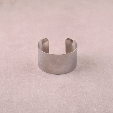 Cuff - brushed effect ring 35mm