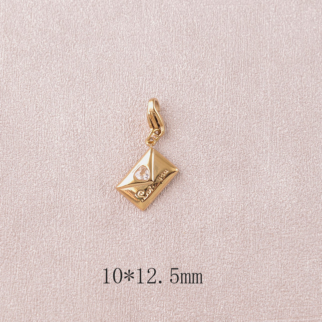 Charm - Lettre d'amour, enveloppe, cristal coeur et inscription Love you