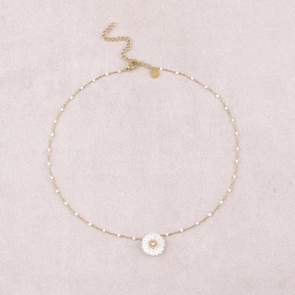 Collier - chaîne aux touches émaillées et fleur nacrée avec cristal