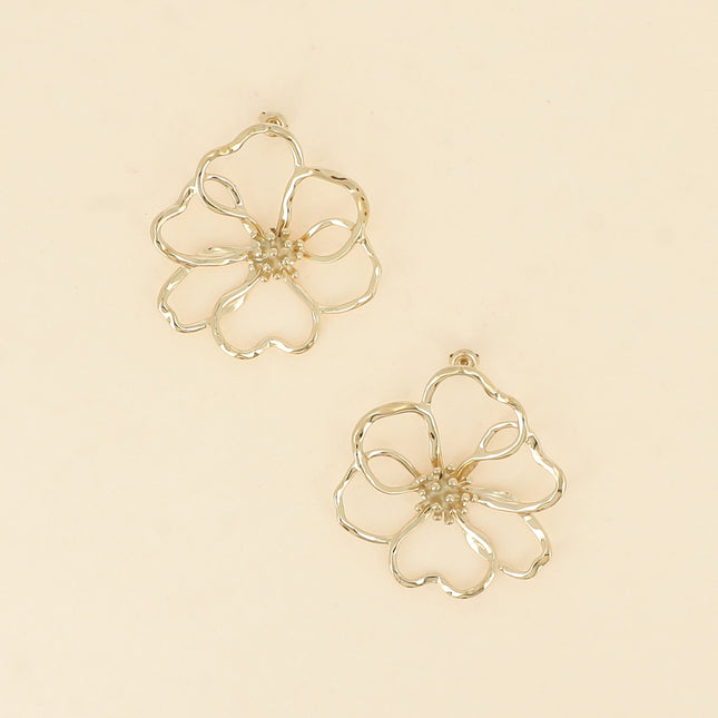 Vaelys stud earrings - openwork flower 53 x 55 mm