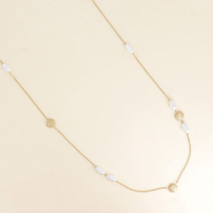 Sautoir - pendentifs soleil et perles de résine