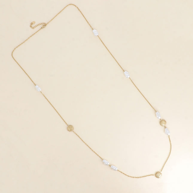 Sautoir - pendentifs soleil et perles de résine