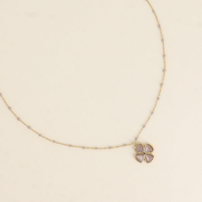 Necklace - enamelled chain, cat's eye clover pendant
