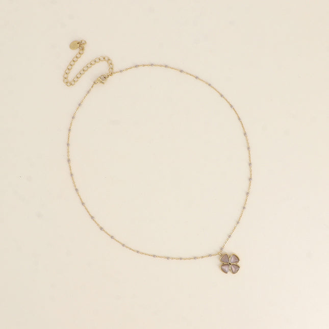 Necklace - enamelled chain, cat's eye clover pendant