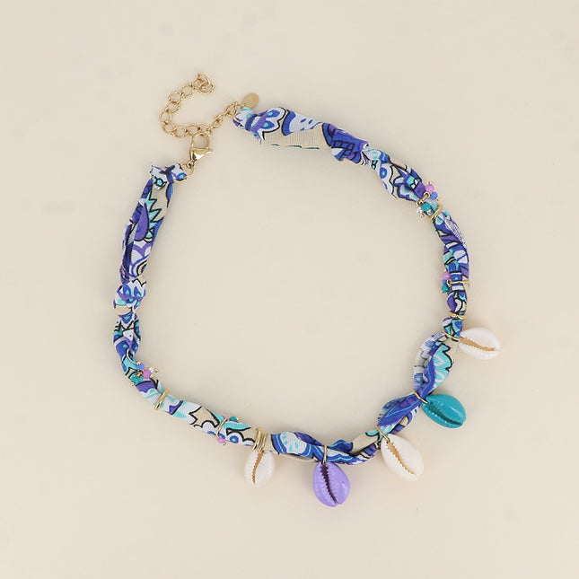 Collier - tissu ruban, cauris colorés