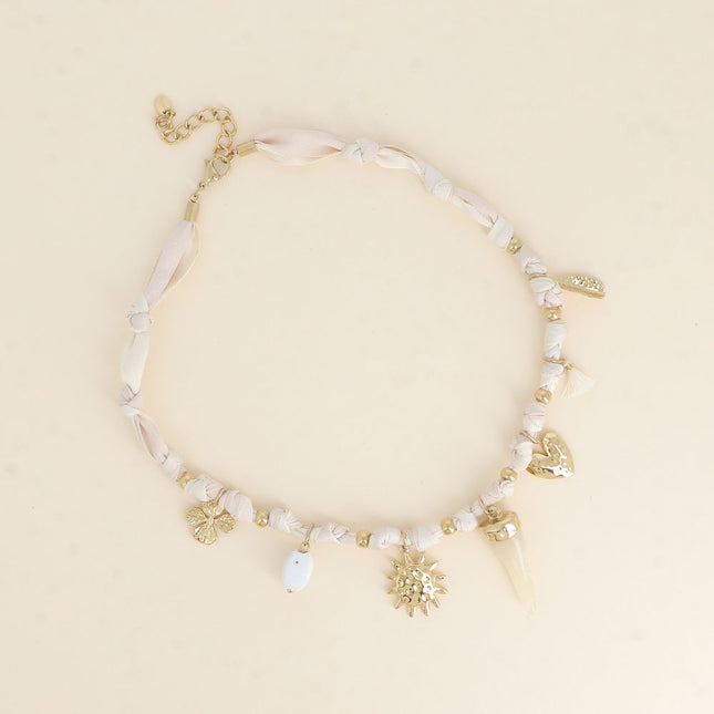 Collier - tissu ruban, perle en céramique émaillée, soleil, corne en résine, coeur texturé