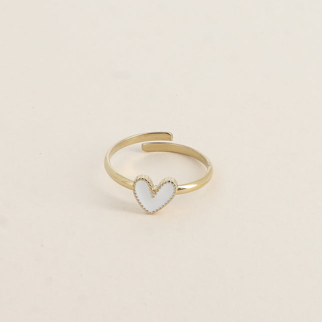 Bague Yesenia - coeur émaillé, contour milgrain