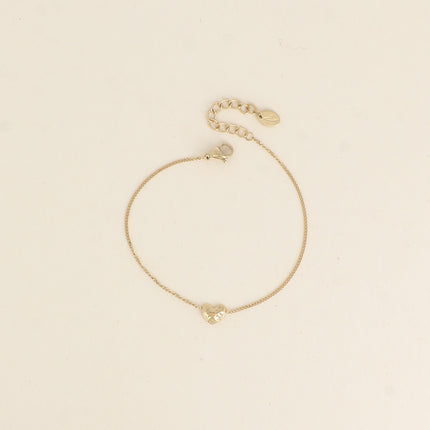 Hammered heart charm bracelet