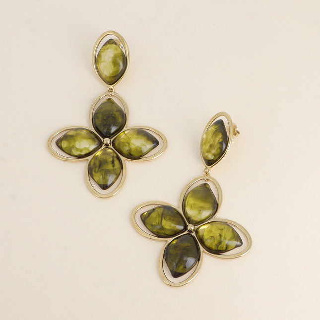 Dangling earrings - oval and clover with resin pieces