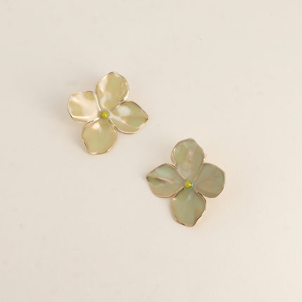 Boucles puces - 4 pétales en émail