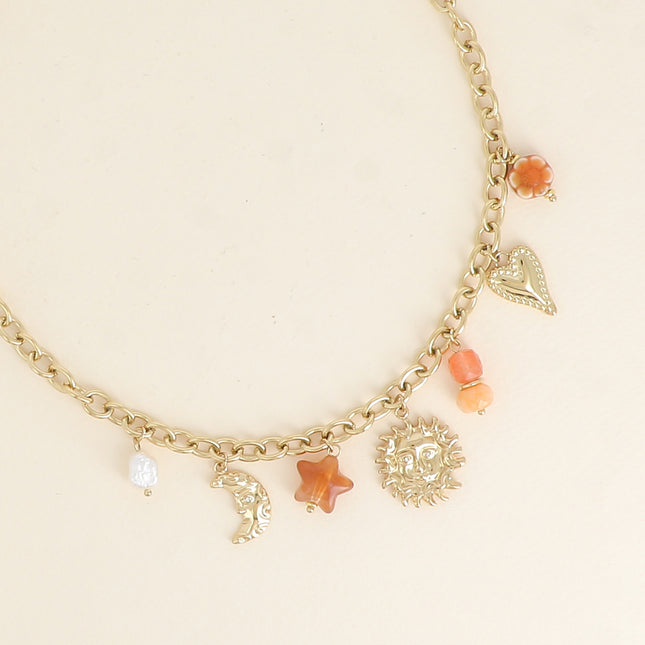 Collier - croissant de lune, perles en résine, étoile, soleil souriant, coeur