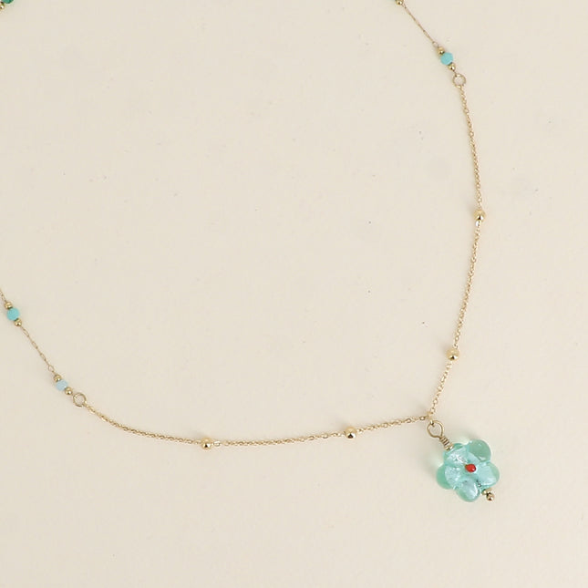 Collier - pierres naturelles et pendentif fleur en résine