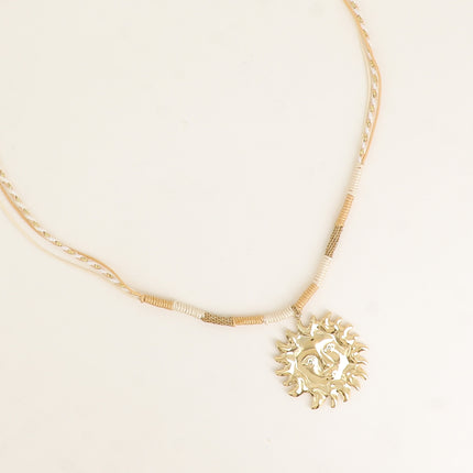 Collier - sur cordon, soleil
