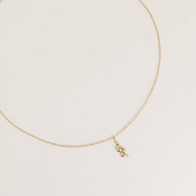 Collier - pendentif serpent