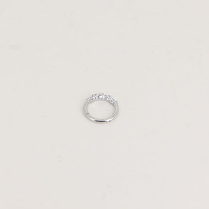 Piercing en titane - anneau clicker 10mm avec cristaux