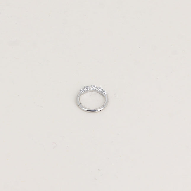 Piercing en titane - anneau clicker 10mm avec cristaux