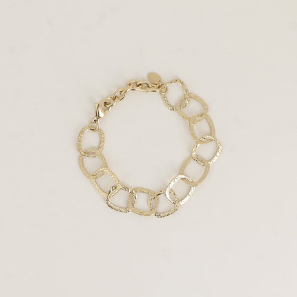 Bracelet - maille aux grands anneaux carrés texturés