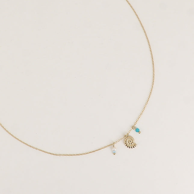Collier - coquillage escargot, petite perle d'eau douce et pierre naturelle