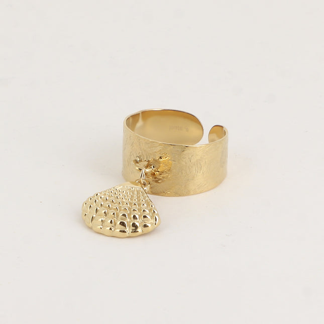 Bague - anneau effet brossé et pampille coquillage