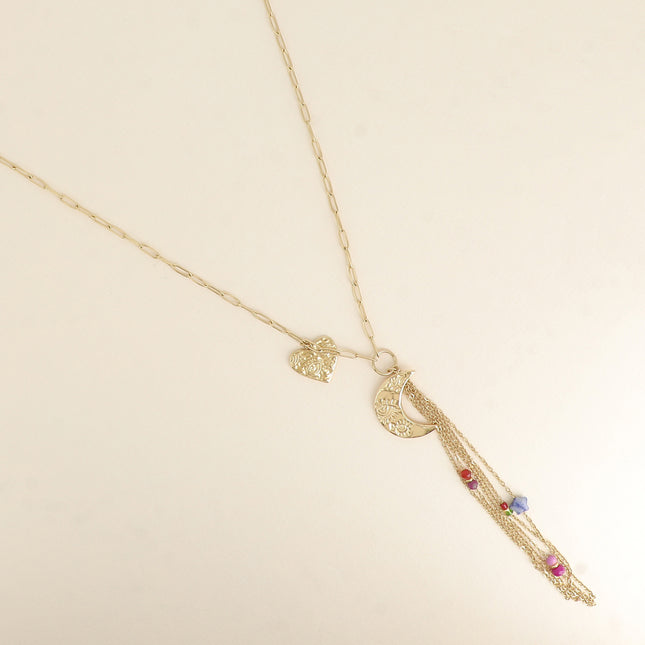 Collier - lune, coeur, chaînes pendantes et perles