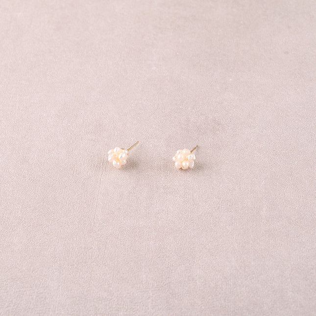 Boucles puces - boule de petites perles d'eau douce