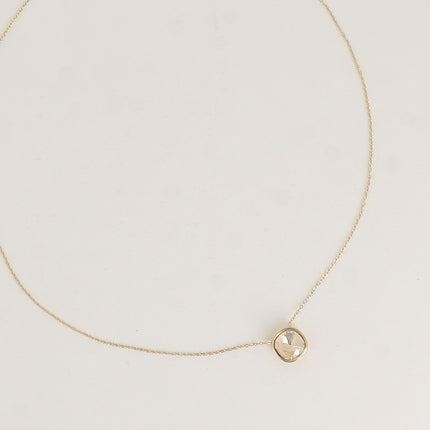 Collier - orné de cristaux Swarovski® 8mm avec contour