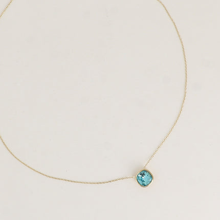 Collier - orné de cristaux Swarovski® 8mm avec contour