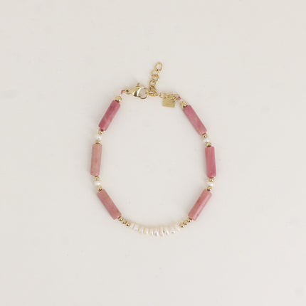 Bracelet Philomène - sur câble, petites perles d'eau douce et cylindres en pierre naturelle