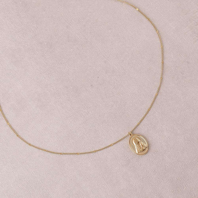 Collier - pendentif ovale La Madone
