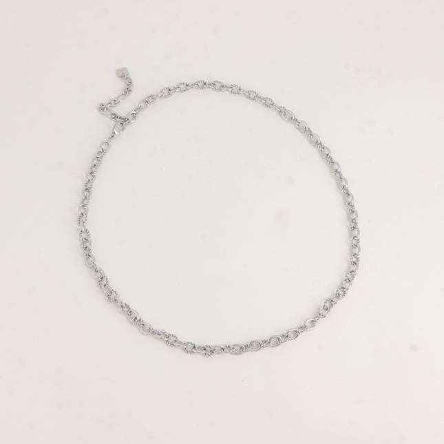 Collier - maille alternée lisse et torsadée 45+5CM