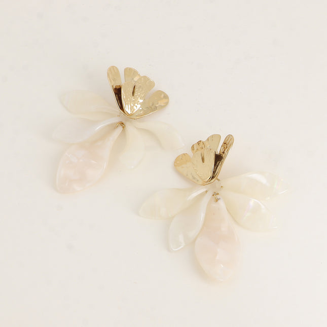 Boucles pendantes - 2 pièces sous forme de feuillage en résine