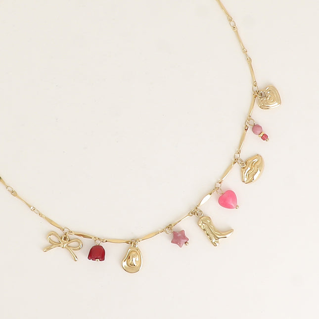 Collier - pendentifs (perles, fleur, étoile, chapeau, botte, bouche, coeur)
