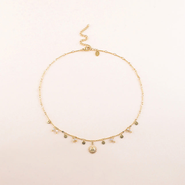 Collier - pastilles rondes martelées, pierres naturelles et pendentif soleil