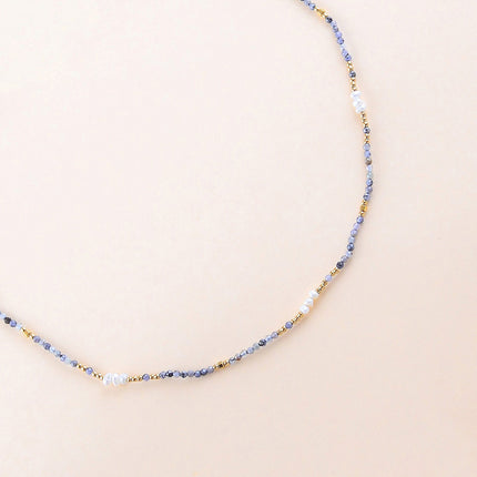 Collier sur cordon - perles en acier inoxydable et pierres naturelles