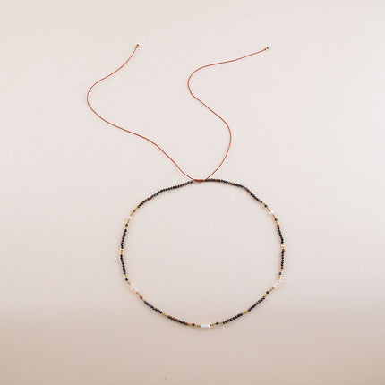 Collier sur cordon - perles en acier inoxydable et pierres naturelles