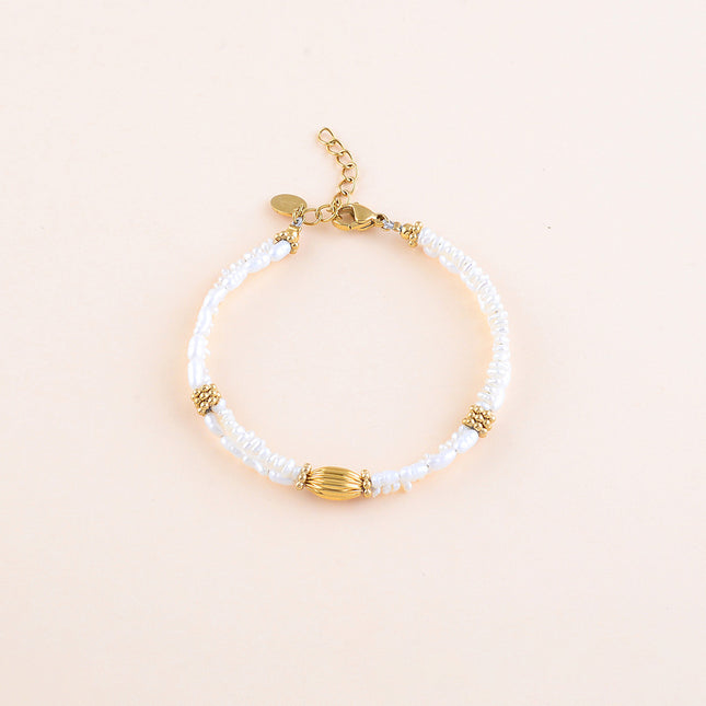 Bracelet - perles en acier inoxydable, perles d'eau douce et perle ovale striée