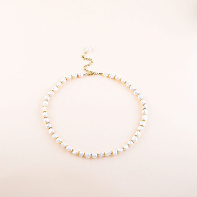Collier - perles rondelles milgrain en acier inoxydable et perles d'eau douce