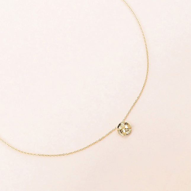 Collier - pendentif fleur texturée