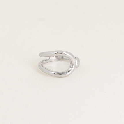 Bague ouverte - forme arrondie et ajourée et l'autre lisse