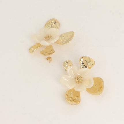 Boucles puces - fleur texturée et fleur en résine