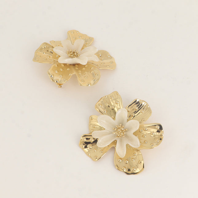 Maxi boucles puces - grande pièce en forme de fleur et fleur en résine