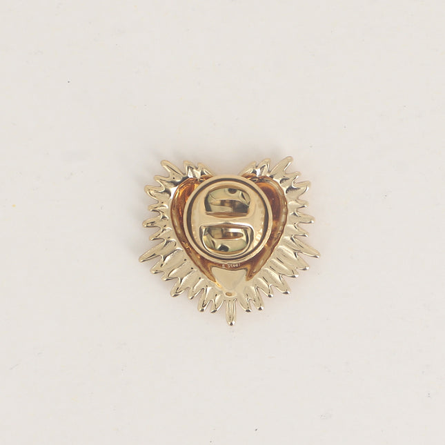 Pin's - motif coeur brûlant