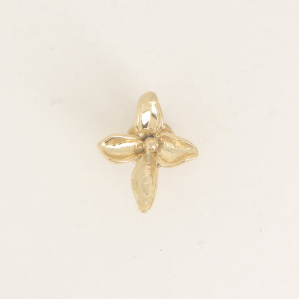 Pin - floral pattern