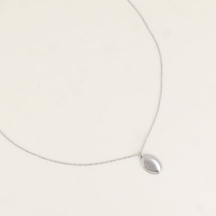 Collier - médaillon ovale