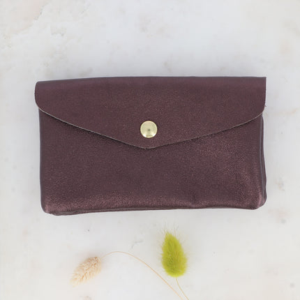 Pochette Barcelone - 1 bouton aimanté, 1 zip et 3 poches