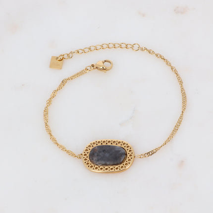 Ambrose bracelet with oval stone