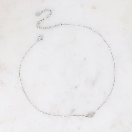Collier - touches en émail et pendentif oeil ajouré