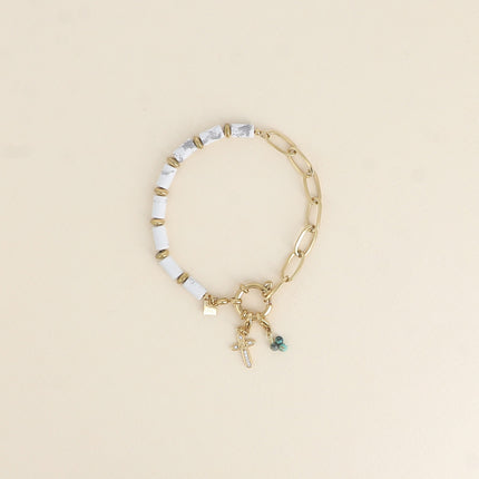 Bracelet - maille ovale, fermoir bouée & pierres naturelles et 2 charms Bohm