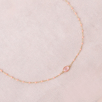 Collier Noelynn - chaîne émaillée, maille café de grain, pierre naturelle ovale