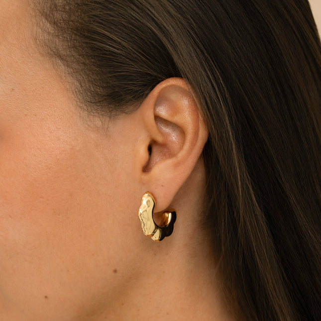 Creole earrings - 25mm flower motif hoop